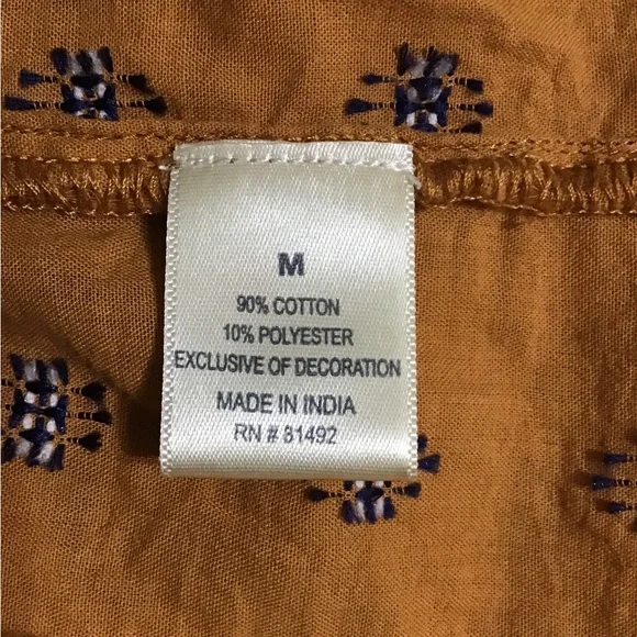 Woman’s size medium tantrums, BoHo top with beautiful embroidery and tassel ties - Picture 7 of 10